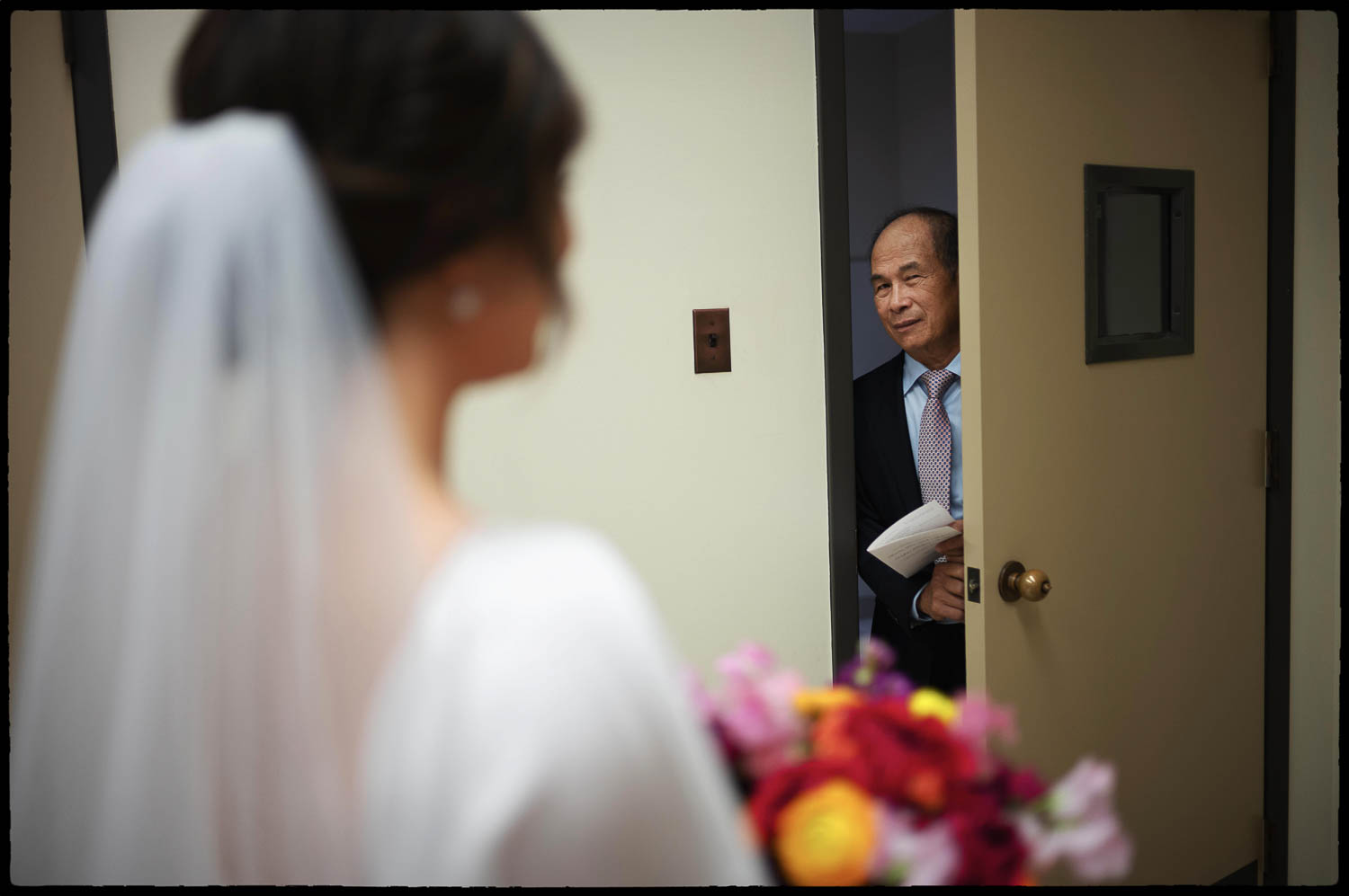 29 Catholic Wedding Ceremony Austin, Texas Philip Thomas wedding photographer L1006142 Edit