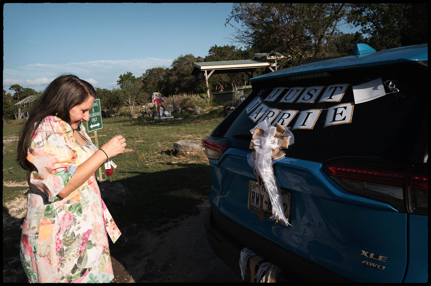 19 Wedding Ceremony at Cave Without A Name Philip Thomas wedding photographer L1011393 Edit