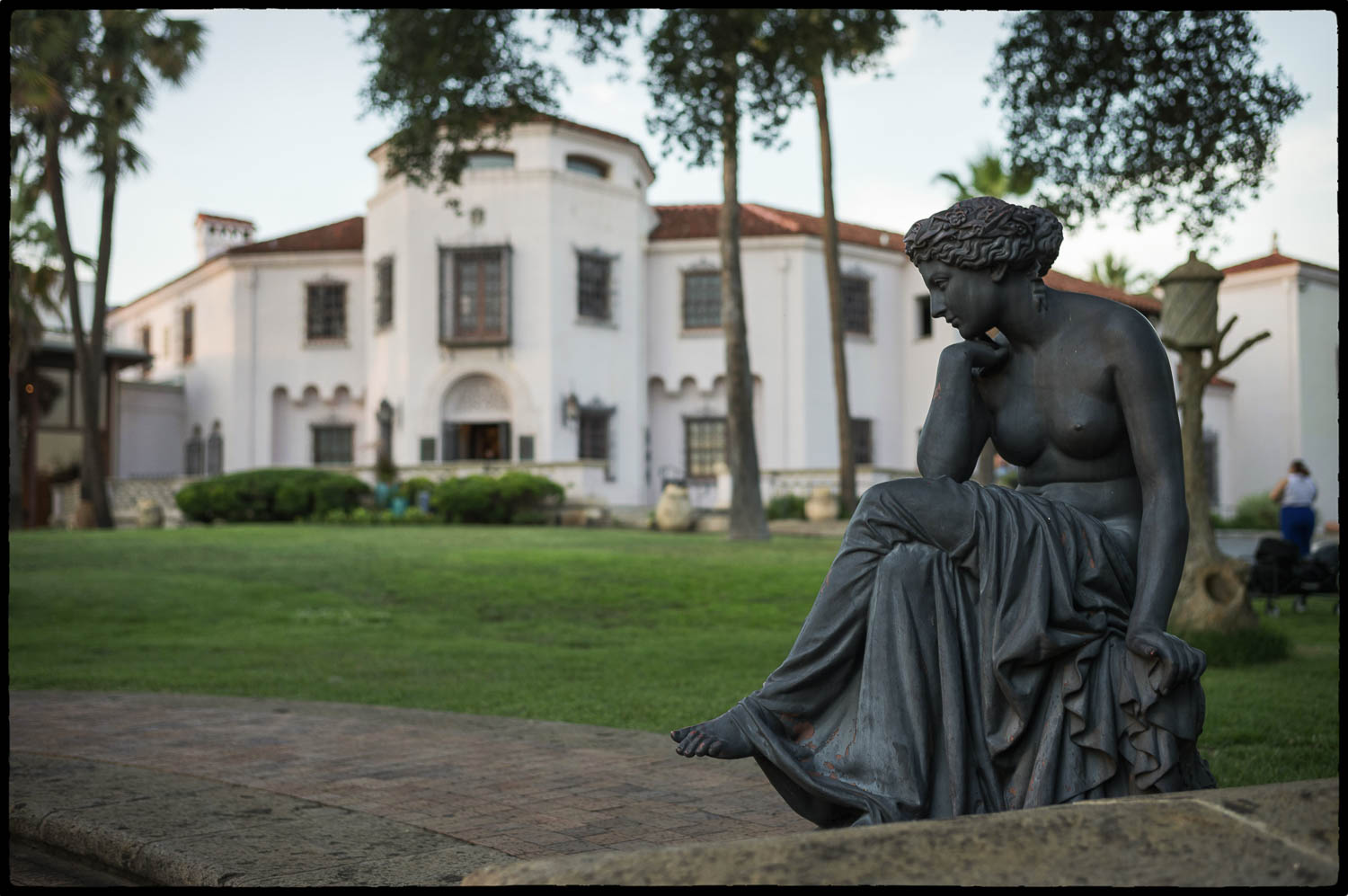 33 McNay Art Museum Wedding Ceremony Philip Thomas wedding photographer L1008608 Edit