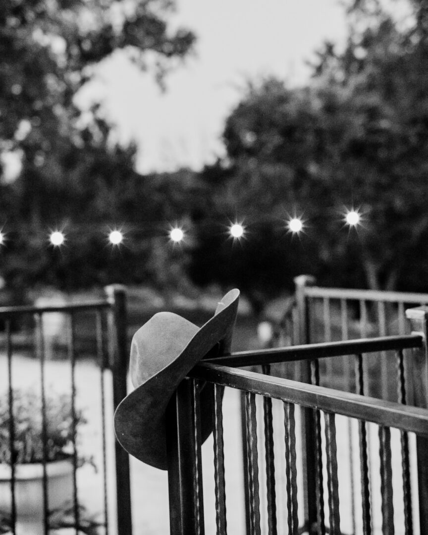 04 Moon Shadow Haven Wedding Philip Thomas Photography L1000078