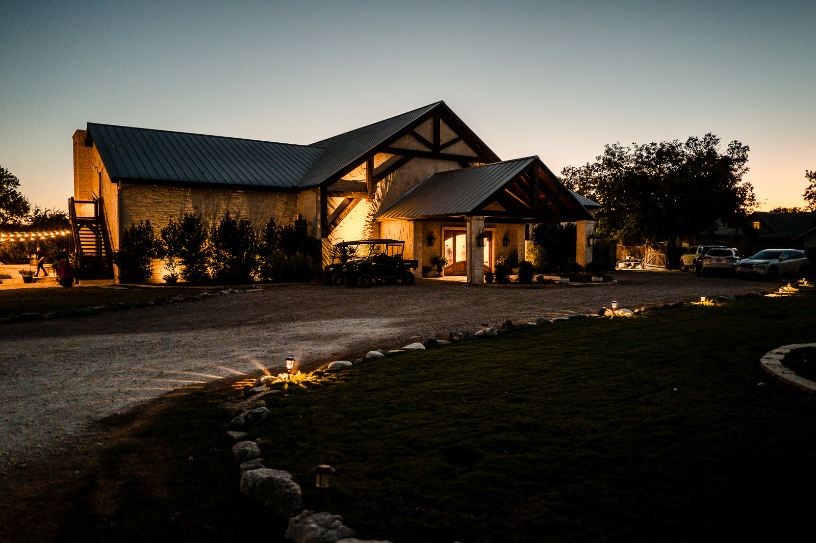 66 Moon Shadow Haven Wedding Philip Thomas Photography L1011129