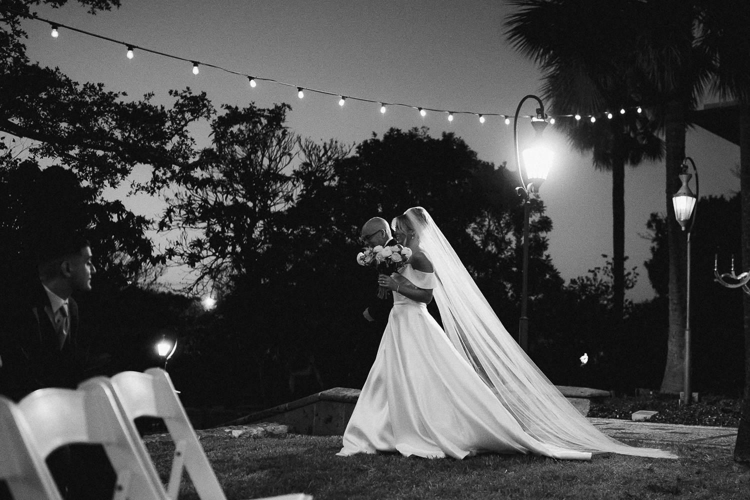 27 McNay Art Museum Wedding Sarah Donzi Philip Thomas PhotographyCM2 0806