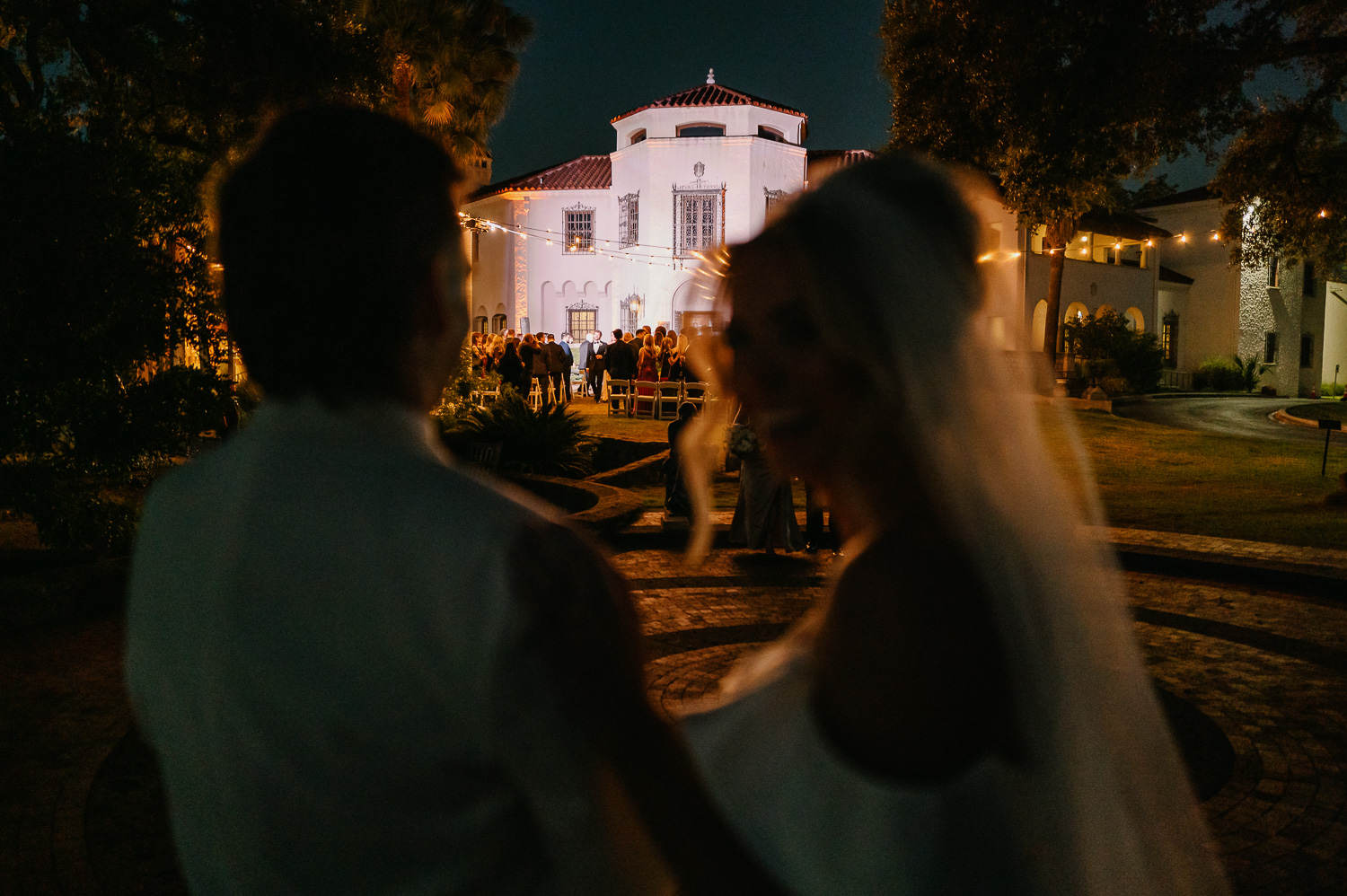 37 McNay Art Museum Wedding Sarah Donzi Philip Thomas PhotographyL1050585