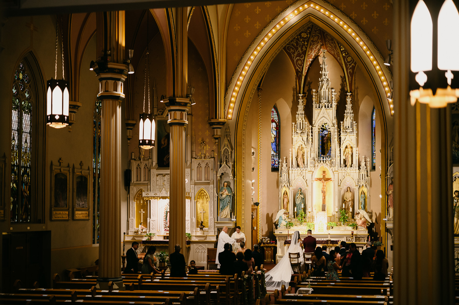 34 St Josephs and Corinne San Antonio Wedding Sarah Donzi Philip Thomas PhotographyL1006693