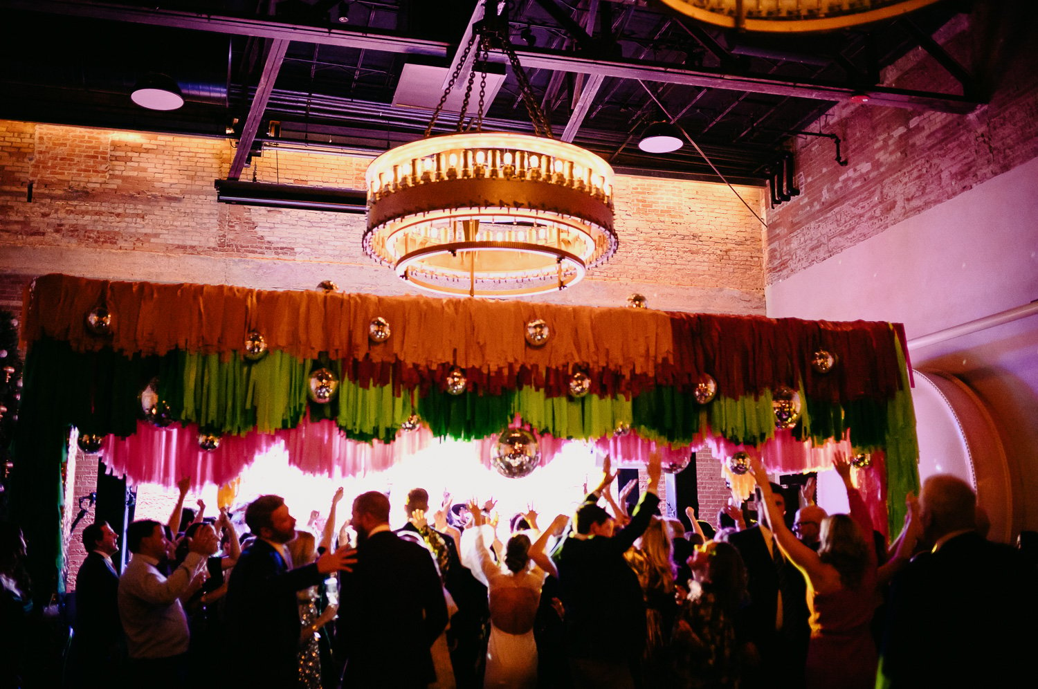 50 A beautiful winter wedding at San Antonio's Iconic Hotel Emma Philip Thomas PhotographyL1008047